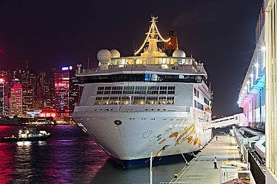 高难2D平台跳跃跑酷游戏《变色龙》8月18日发售